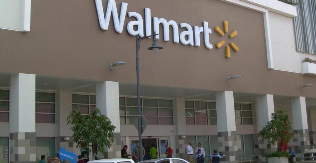 Walmart interpone amparo contra nueva ley de control del tabaco en México