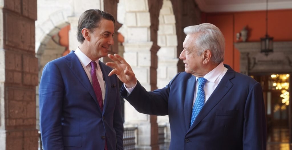 López Obrador se reúne en Palacio Nacional con un asesor económico de Biden