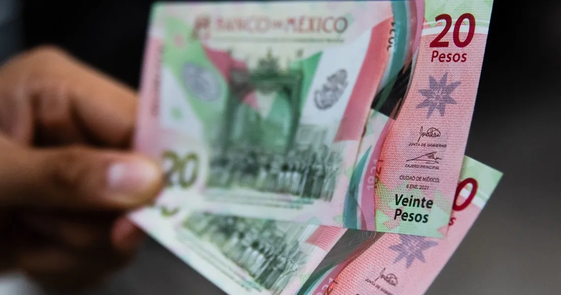 Peso mexicano concluye noviembre presionado por el dólar
