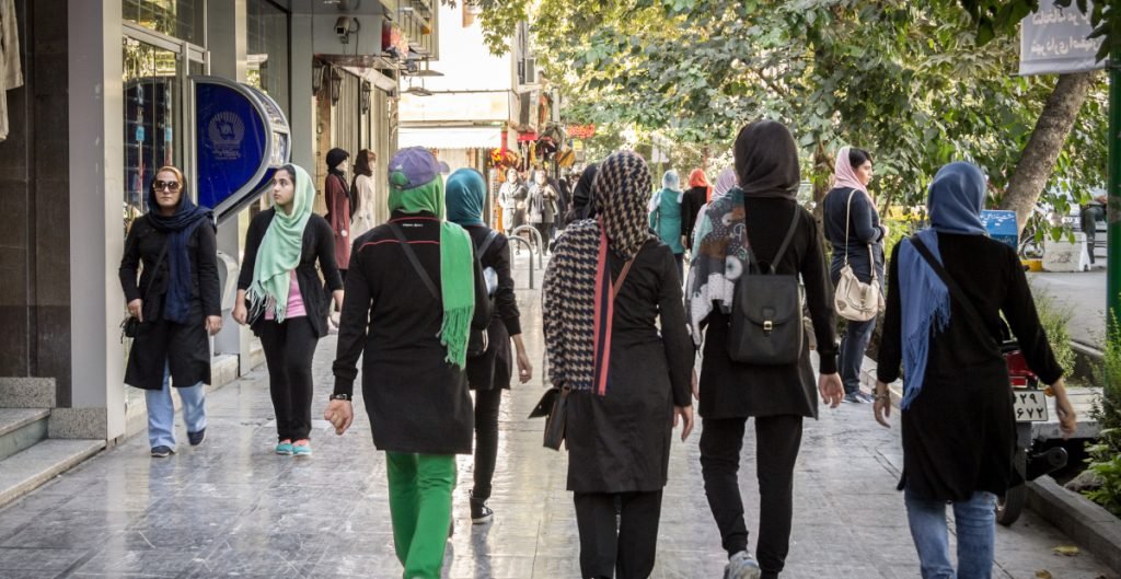 Irán intensificó su represión contra las mujeres en 2023