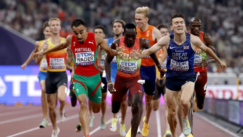 ¡Por dos centésimas! Isaac Nader logra épico cierre y conquista el oro en los mil 500 metros masculinos del Mundial de Atletismo de Tokio