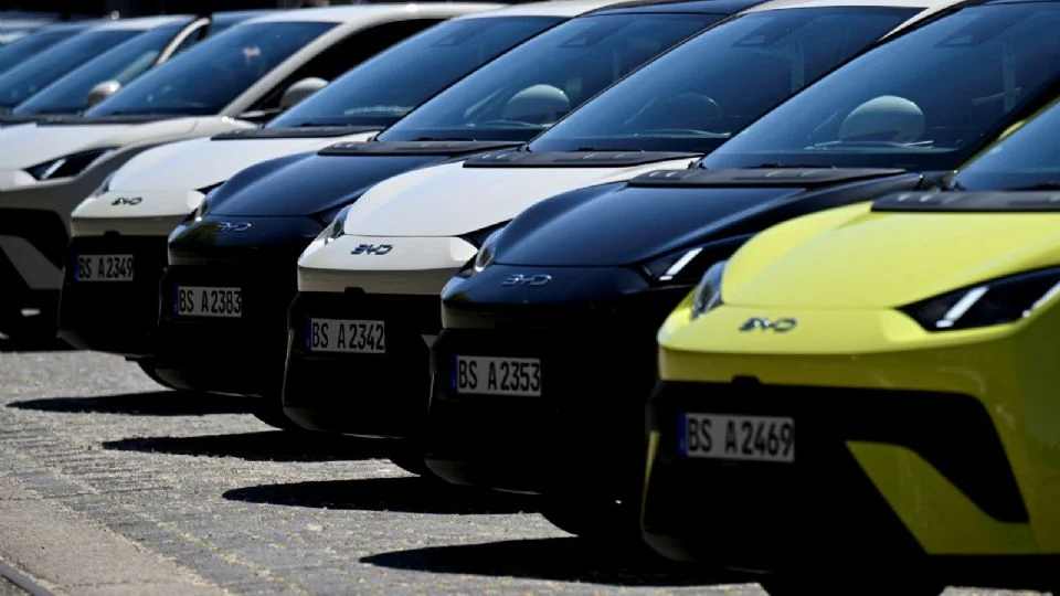 China advierte que protegerá sus intereses tras anuncio de México de imponer aranceles del 50% a productos importados de Asia