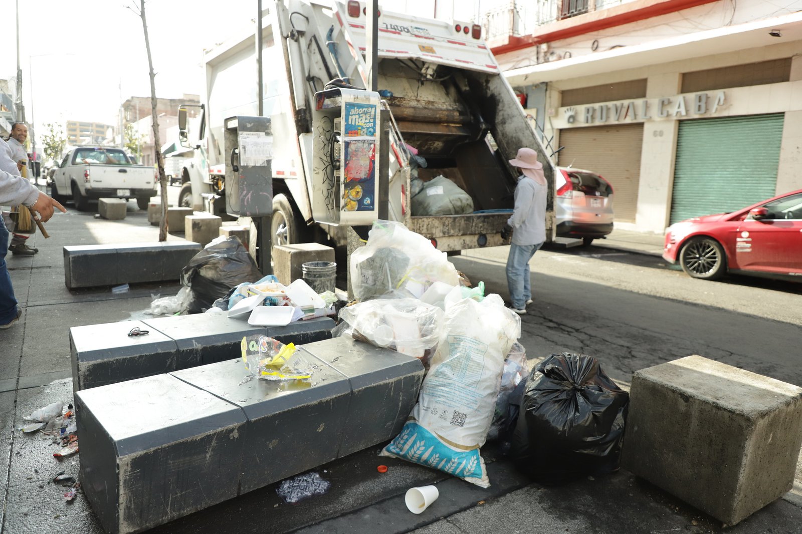 Recolectan más de 3 toneladas de residuos en el área de San Juan de Dios