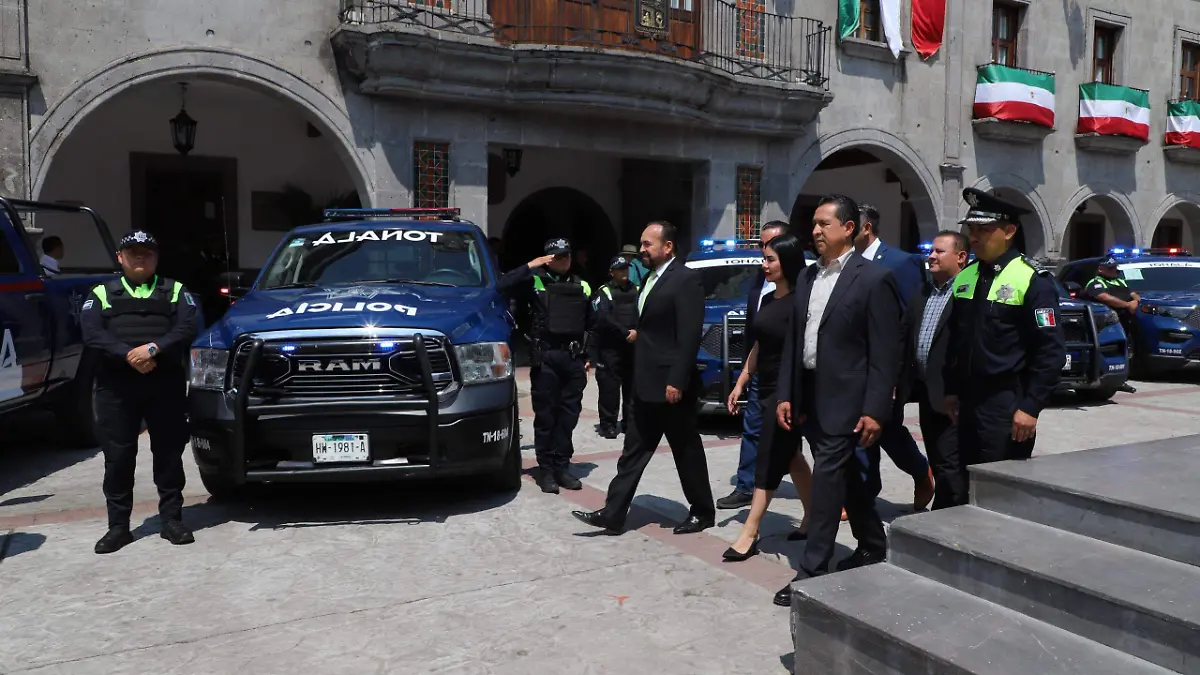 Comisaría de Tonalá estrena patrullas y motocicletas 