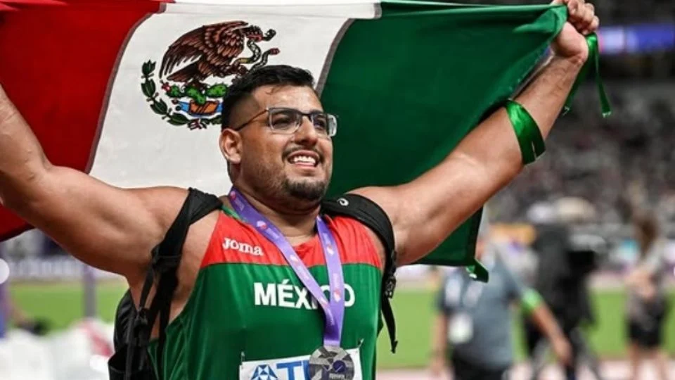 Mexicano Uziel Muñoz, subcampeón mundial en impulso de bala, pide que se permita la venta de alcohol en sus competencias ante la falta de patrocinadores