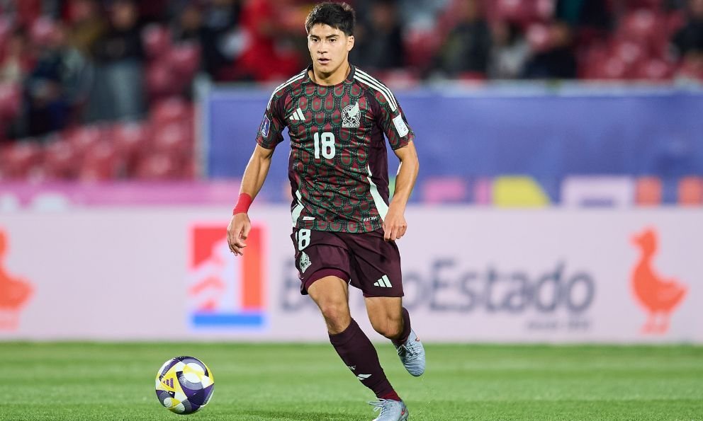 Obed Vargas, en la mira del Chelsea