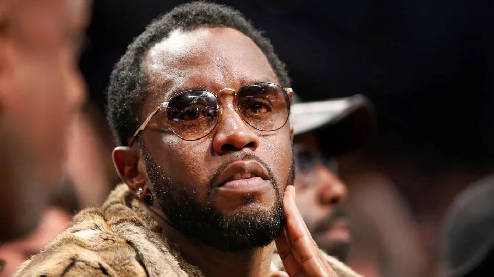Abogados de Sean "Diddy" Combs piden que cumpla su sentencia en prisión con tratamiento de drogas