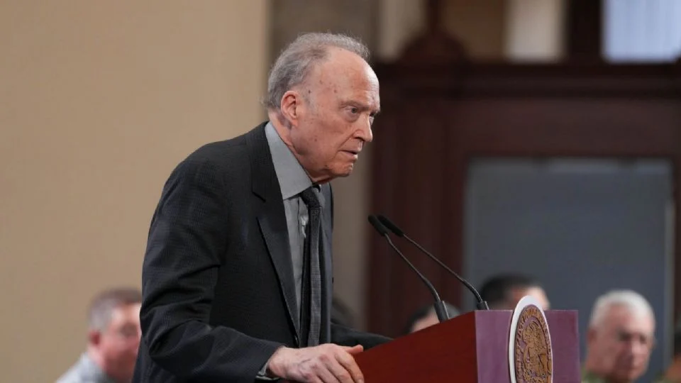 Notifican a fiscales de la FGR su separación de la institución