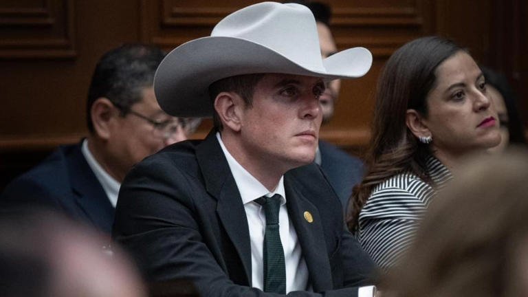 Diputado ofrece recompensa de 10 mil pesos por denunciar a familiares delincuentes