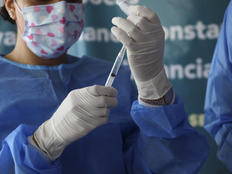 La UdeG implementa módulos de vacunación contra el sarampión 