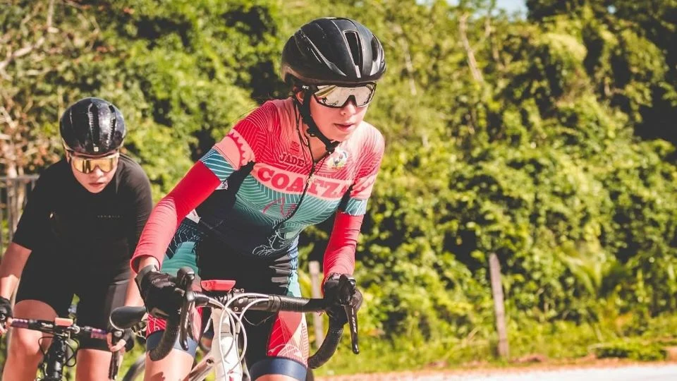 Reportan que la ciclista mexicana Jade Romero, de 14 años, falleció mientras entrenaba en una rodada y fue impactada por un vehículo