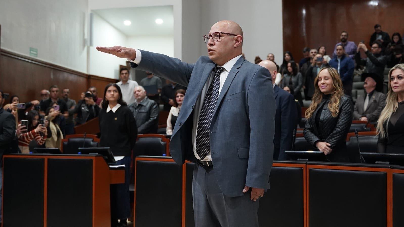 Designa Congreso a fiscal anticorrupción