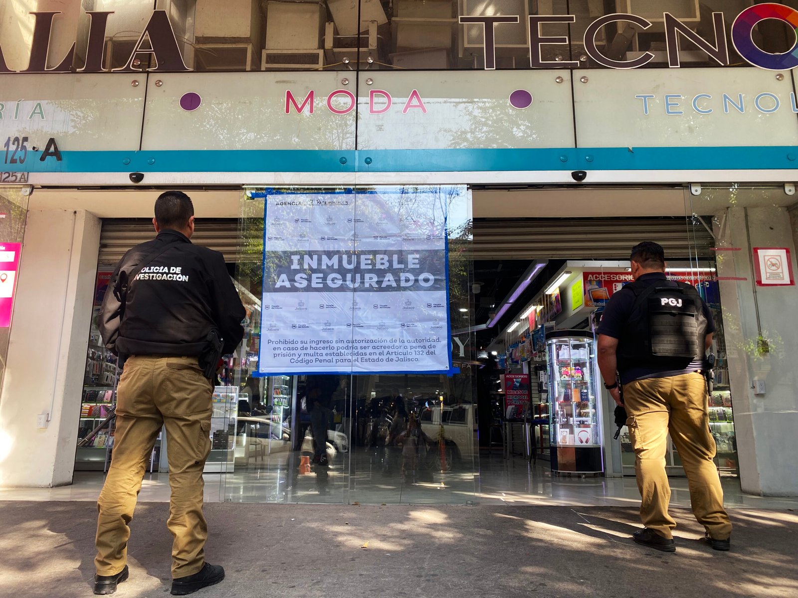 Recuperan inmueble ocupado de manera ilegal en Plaza Tapatía