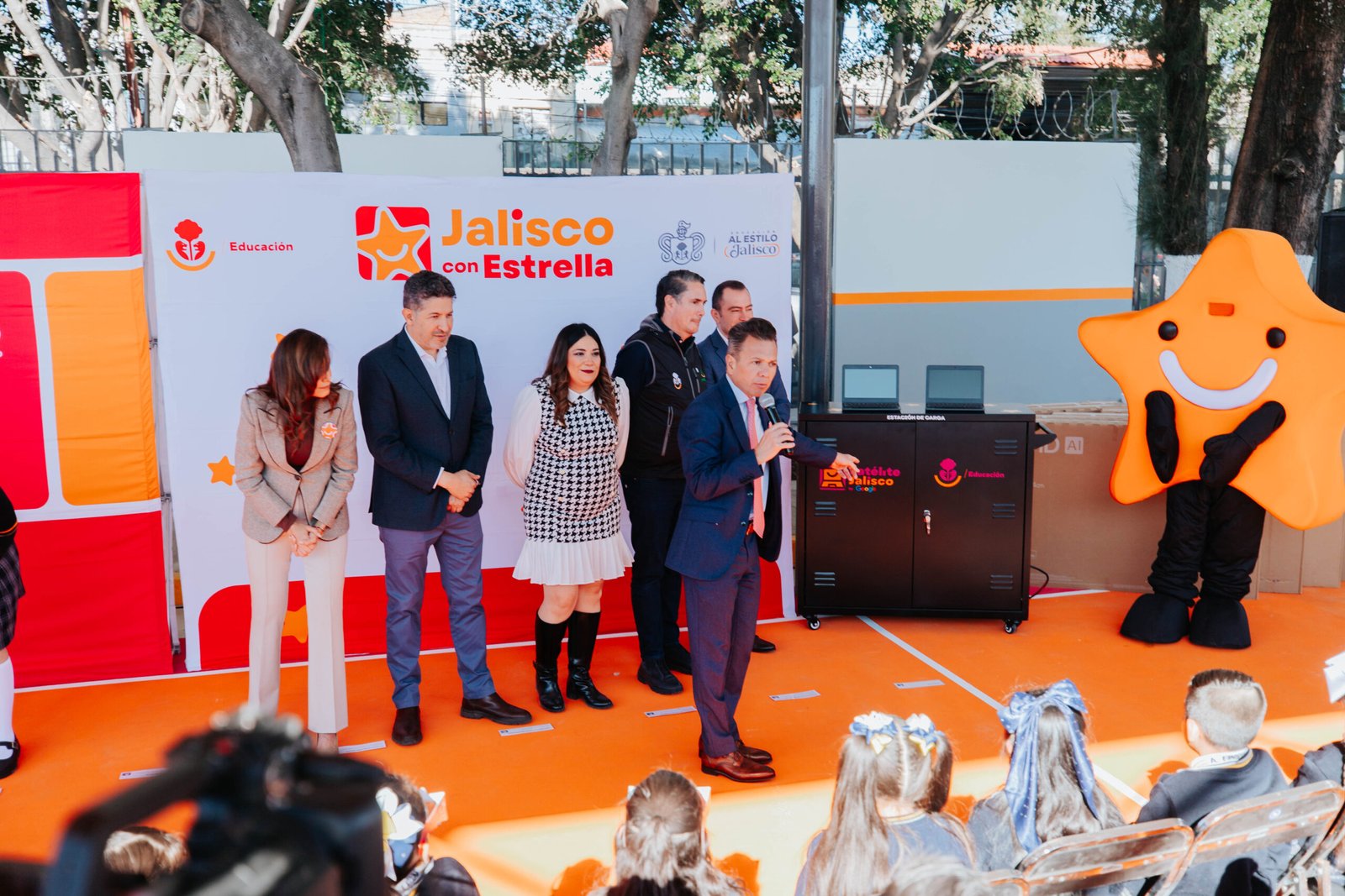 Entregan rehabilitación de la Primaria Albert Einstein