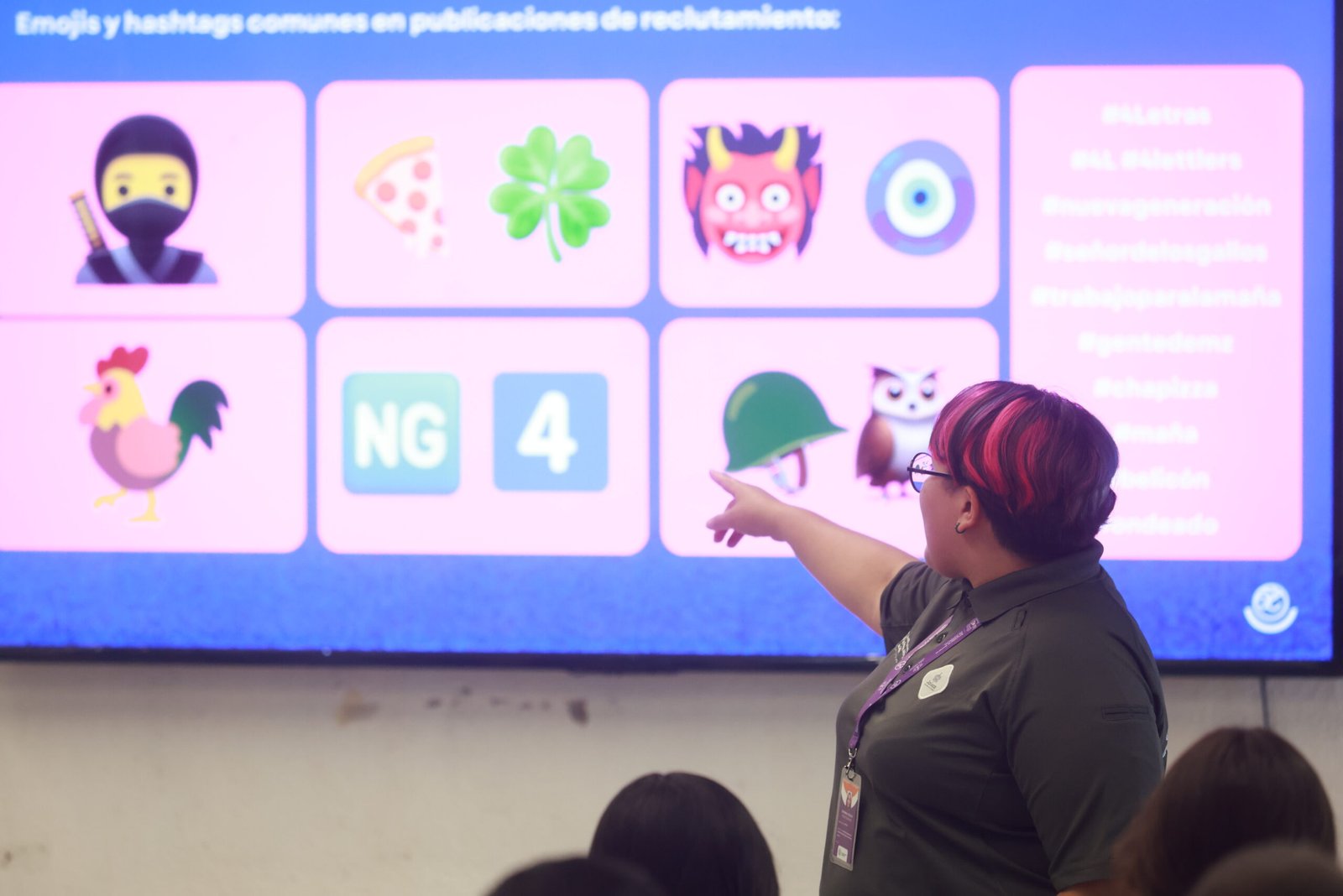 Capacitan a adolescentes contra reclutamiento forzado