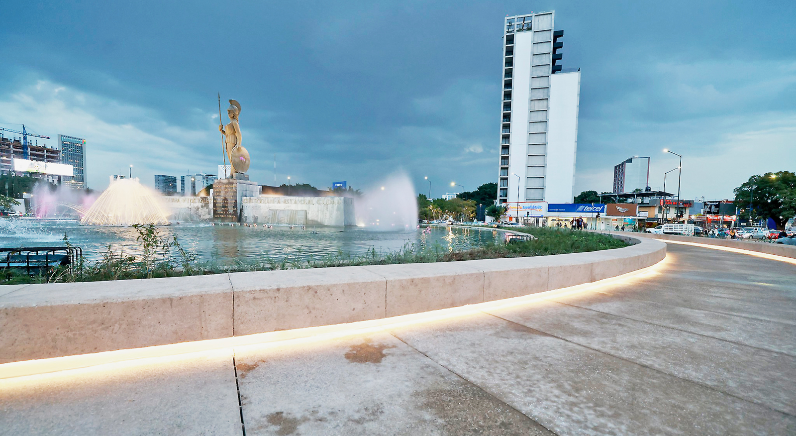 Pablo Lemus y Vero Delgadillo reabren La Minerva como nuevo punto de encuentro ciudadano