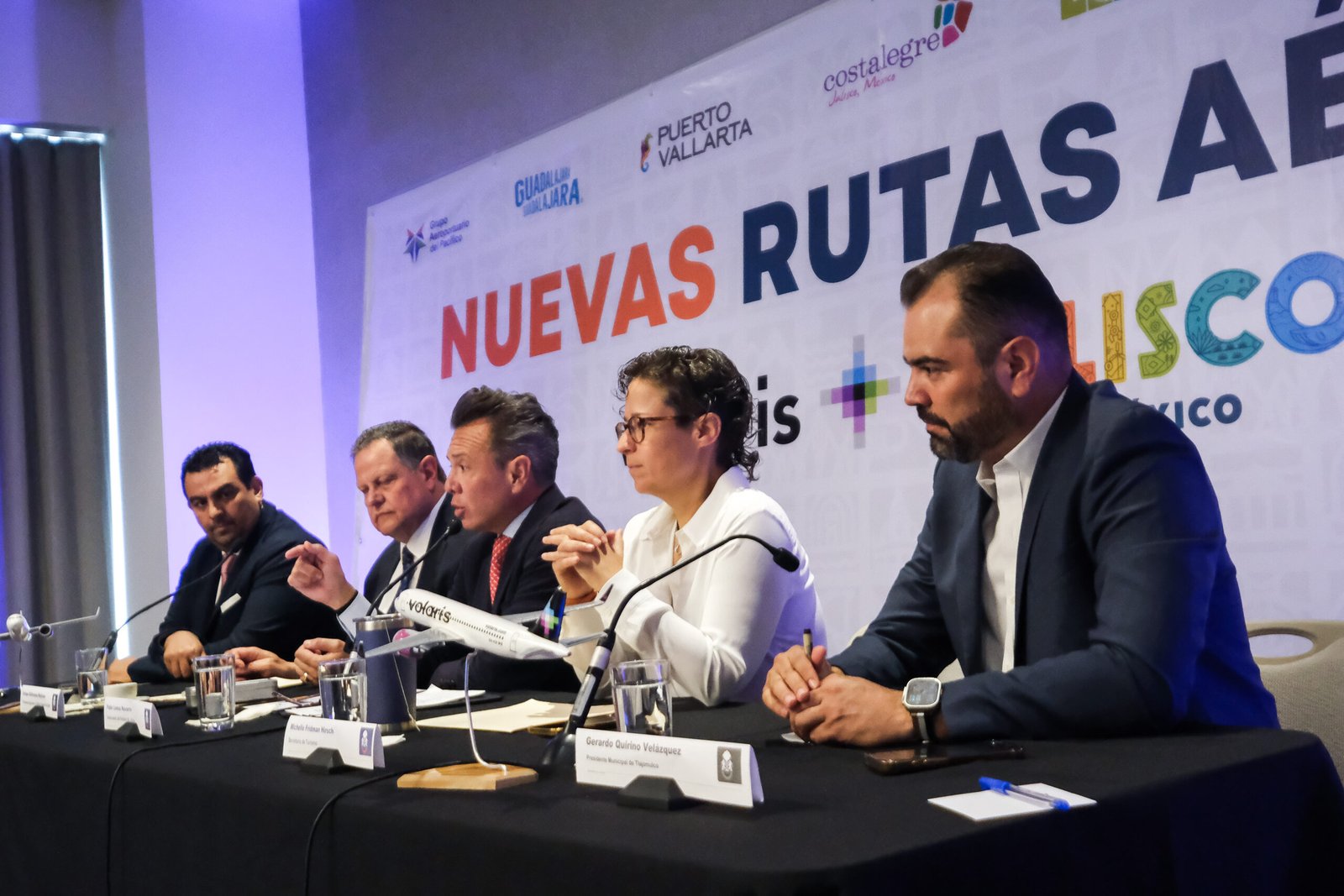 Anuncian nuevas rutas de Volaris y centro de mantenimiento 