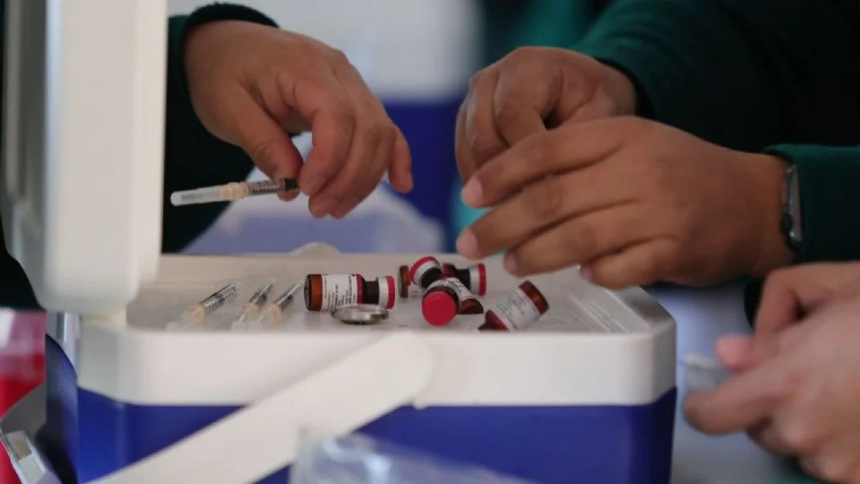 Sheinbaum afirma que hay suficientes vacunas de sarampión 