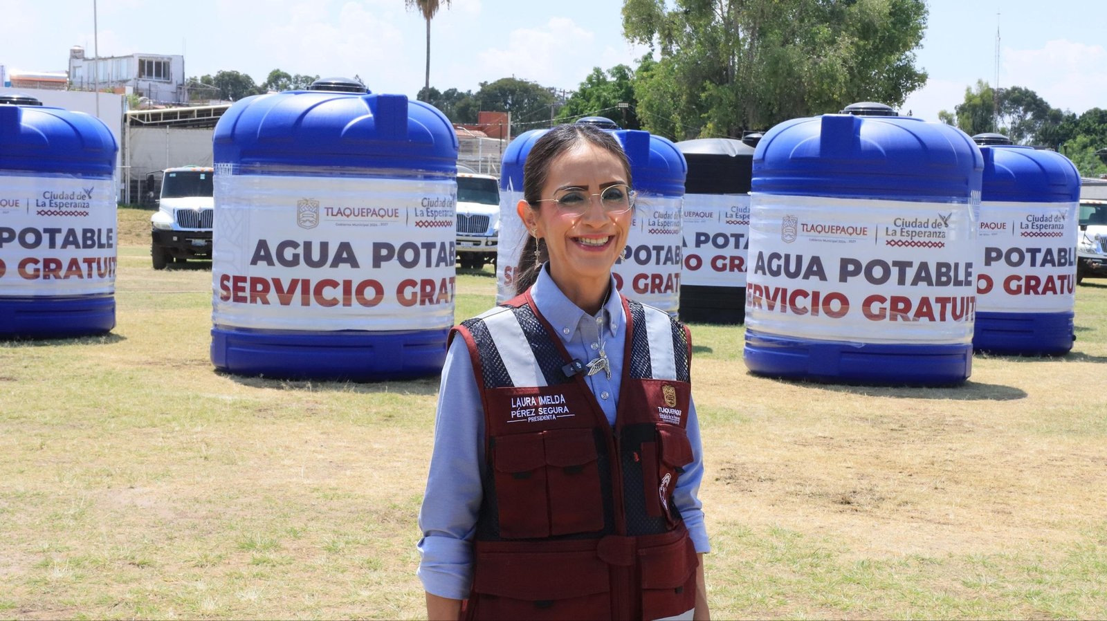 Tlaquepaque entrega cisternas para garantizar agua limpia