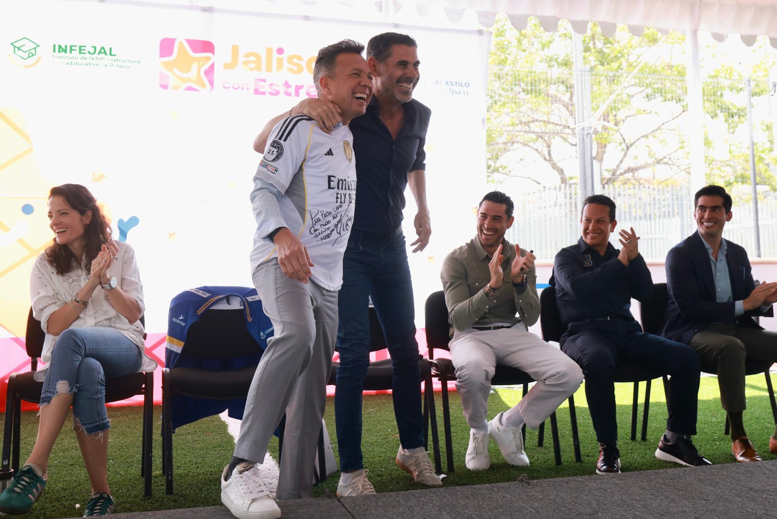 Hierro comparte experiencias y liderazgo en Guadalajara