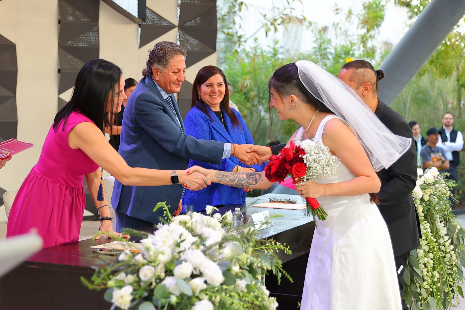 Zapopan entrega más de mil actas de matrimonio gratuitas