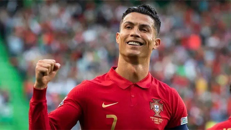Fans denuncian a Selección por ausencia de CR7