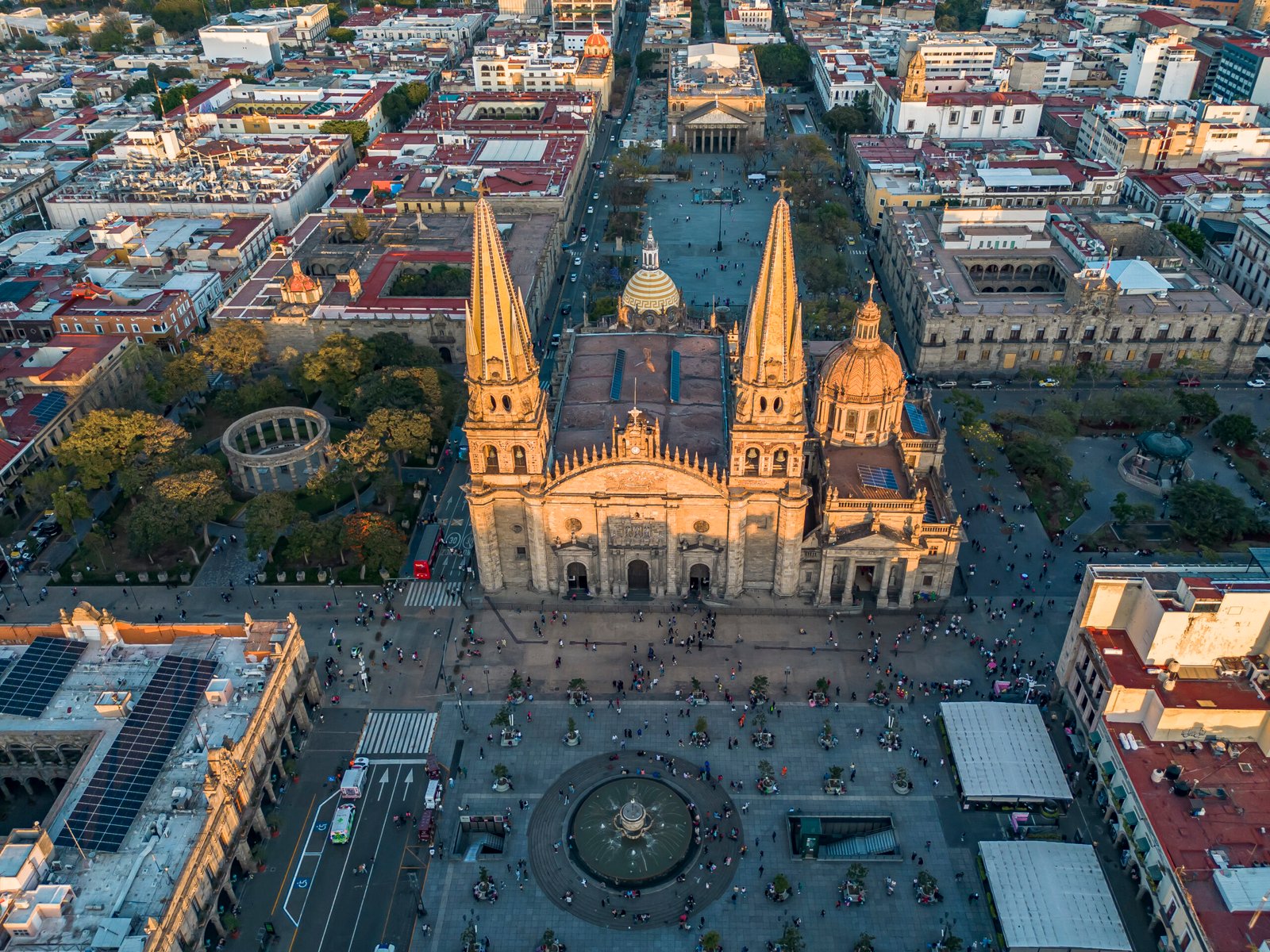 Impulsan corredor Montreal–Guadalajara