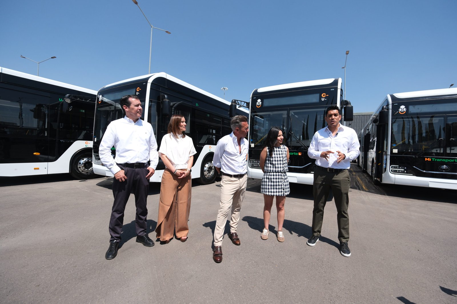 Llegan siete autobuses eléctricos para transporte de Puerto Vallarta