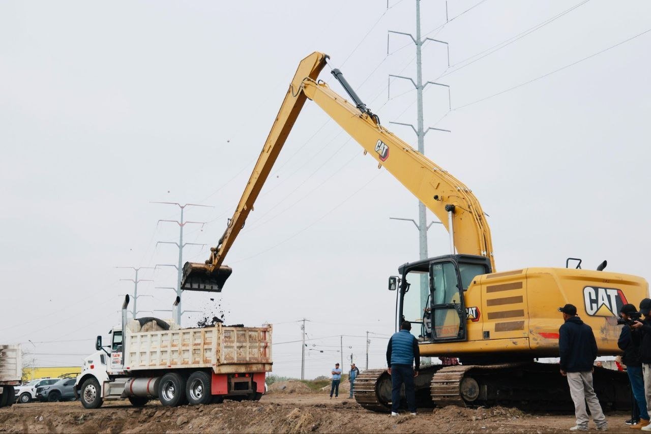 Tlajo inicia desazolve preventivo para reducir riesgos de inundación