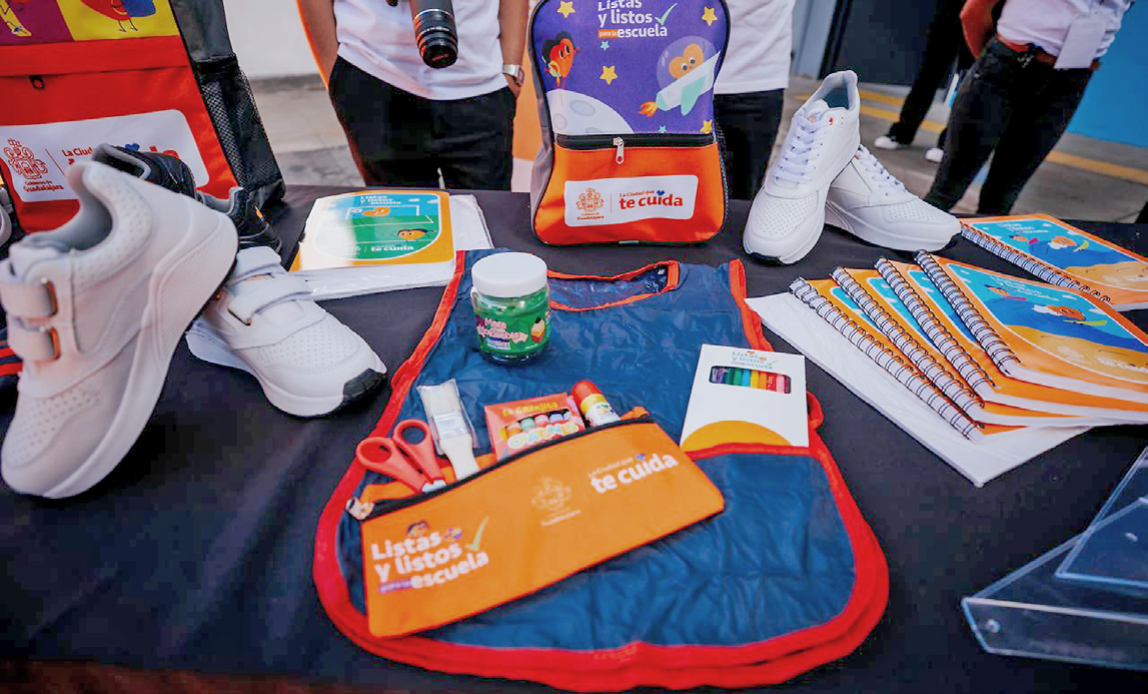 GDL destina más de 288 mdp a apoyo escolar 