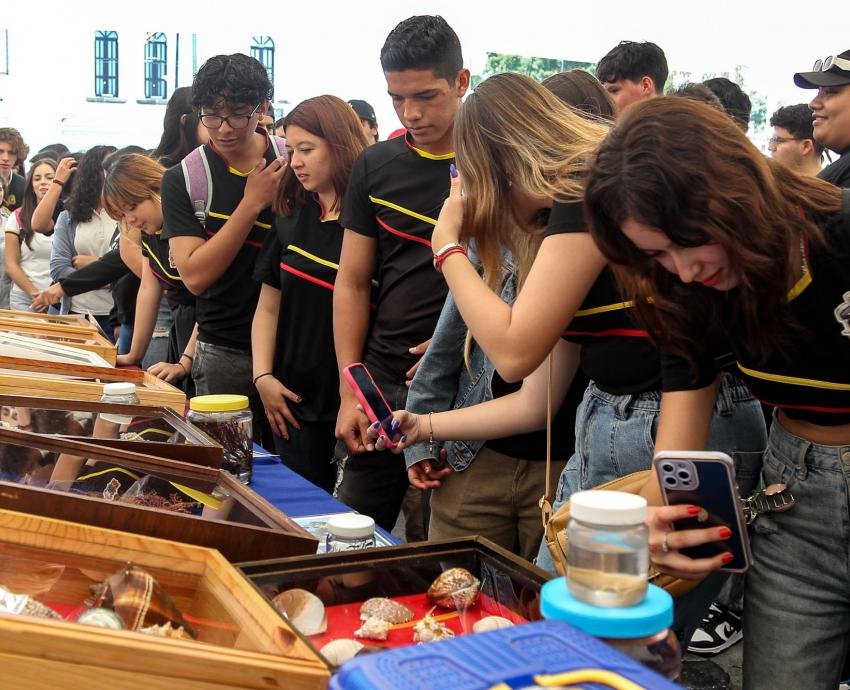 UdeG inicia gira de exposición biológica itinerante por la Red Universitaria