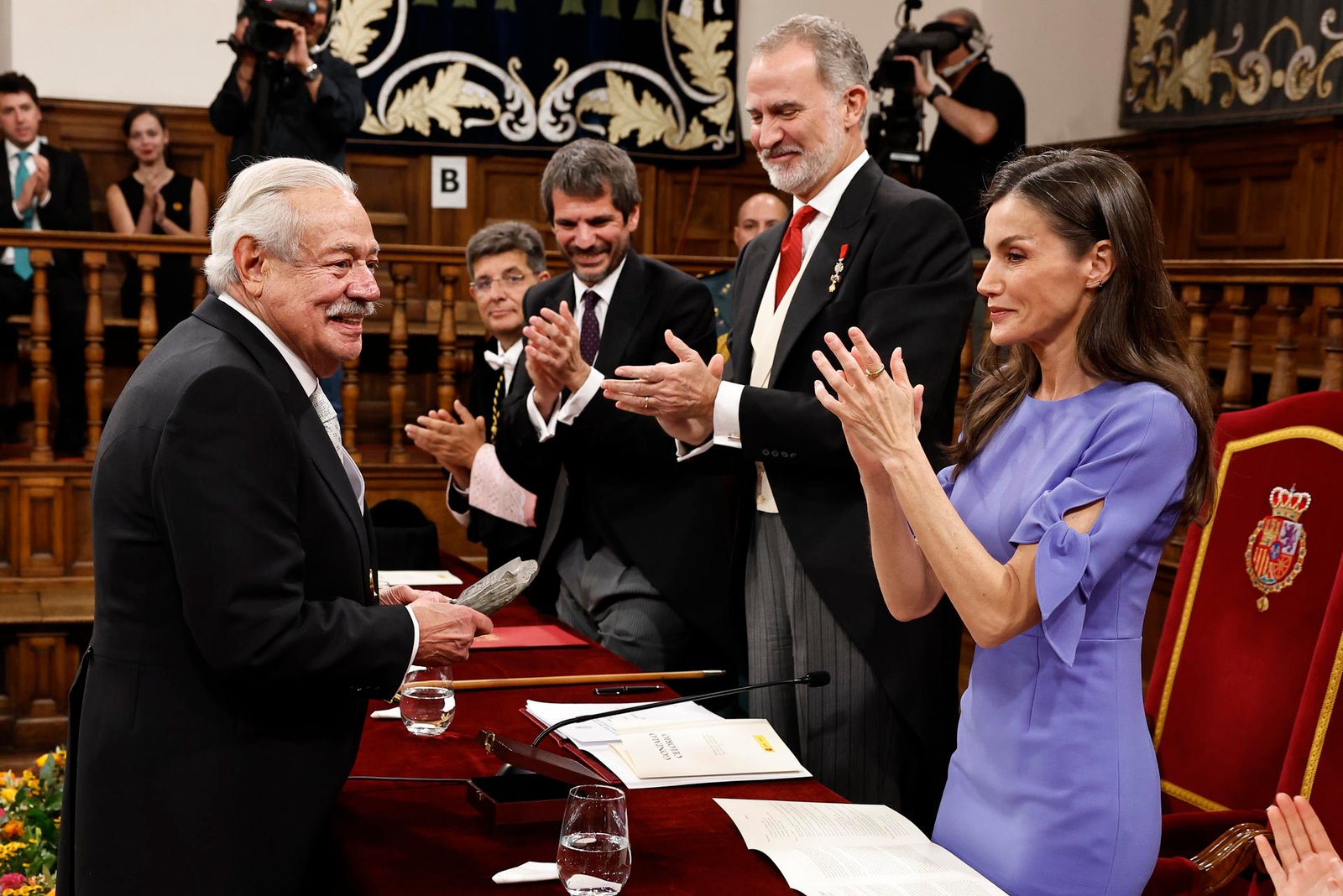 Mexicano Gonzalo Celorio recibe el Premio Cervantes 2025