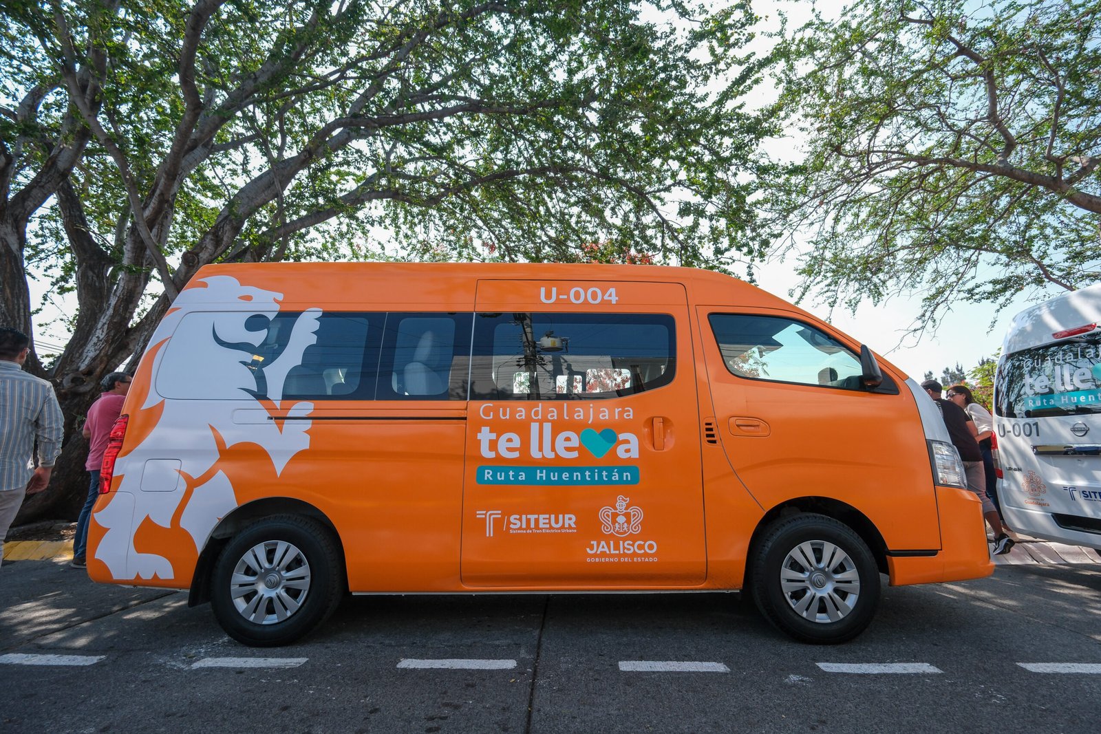 Arranca transporte gratuito con 10 unidades del programa “Guadalajara Te Lleva”