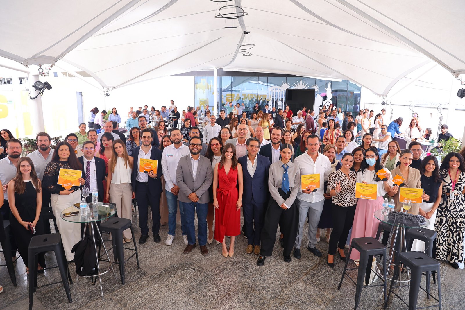 Reconocen a 70 empresas con el distintivo Hecho en Zapopan