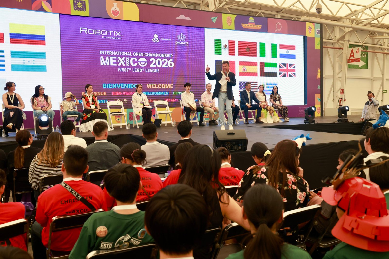 Jalisco reúne a jóvenes talentos de 20 países en torneo mundial de robótica