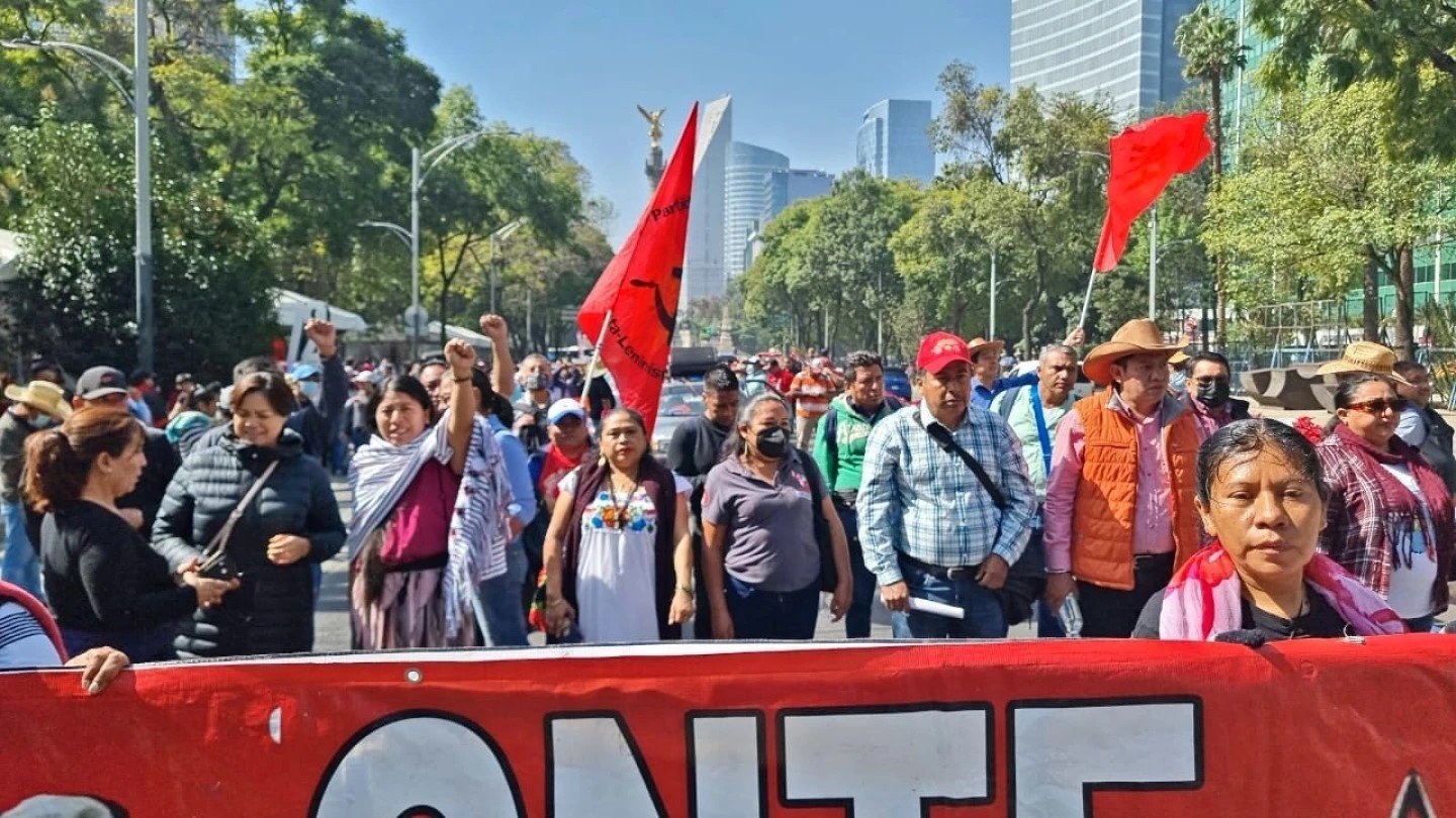 CNTE amenaza con huelga y plantón en pleno Mundial