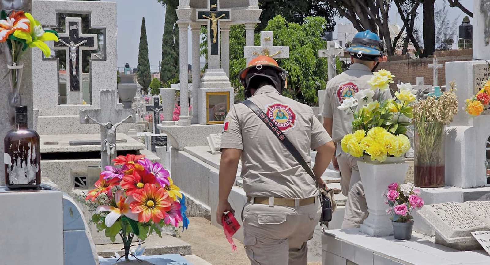 Municipios alistan operativos en panteones por el 10 de mayo