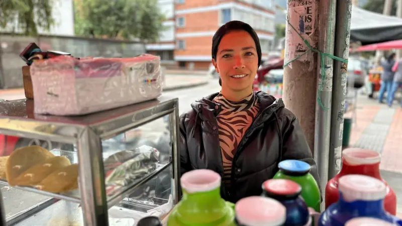 Colombia: trabaja mucho, produce poco; problema crónico para el nuevo gobierno