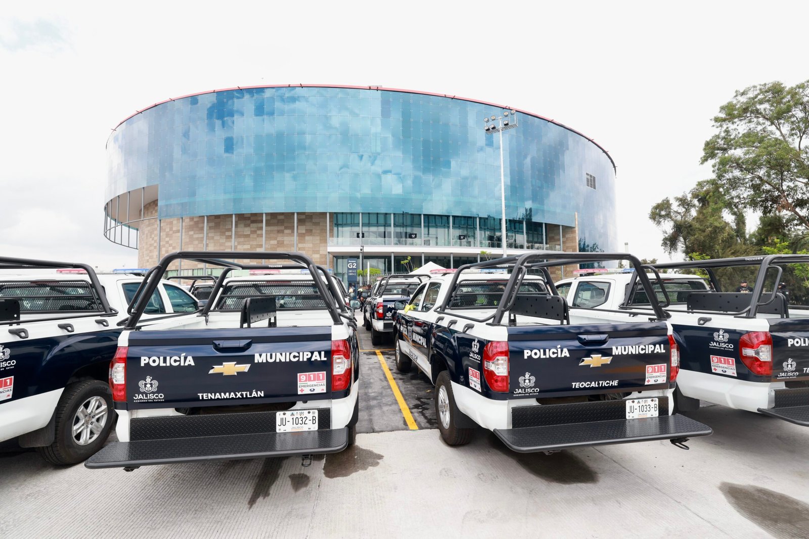 Entregan 236 vehículos para fortalecer operativos de seguridad