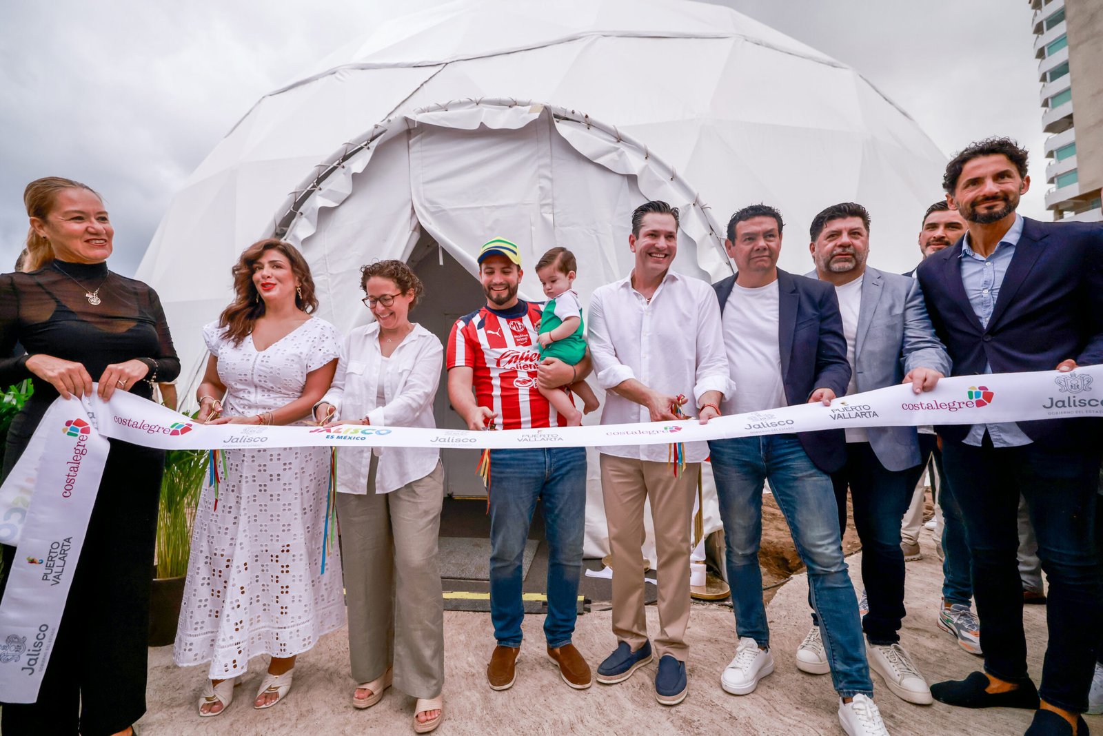 Vallarta estrena zona fan para vivir el Mundial frente al mar