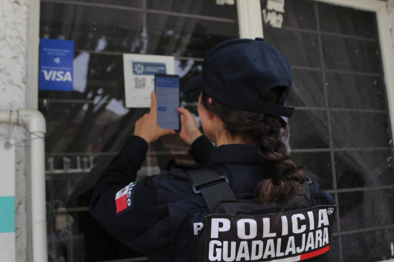 GDL refuerza vigilancia con nuevo sistema de códigos QR en patrullajes