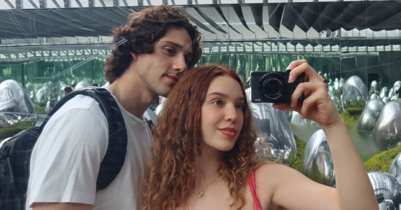 Mía Rubín y Tarik Othón celebran tres años en Japón