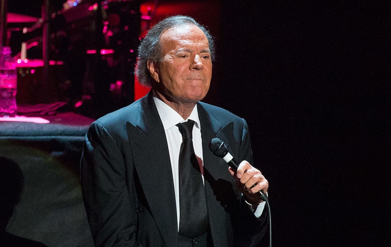 Giro judicial para Julio Iglesias: Tendrá acceso a denuncias en su contra