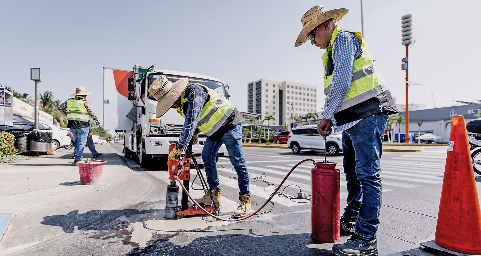 Auditan obras hidráulicas en Jalisco