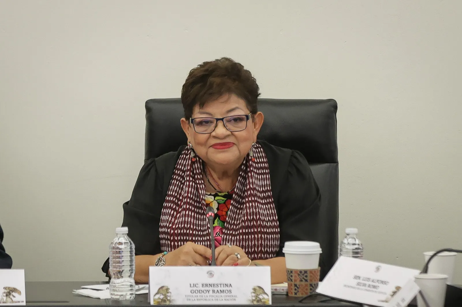 FGR bajo el ojo del huracán: Pruebas abundan, ¿funcionarios libres?