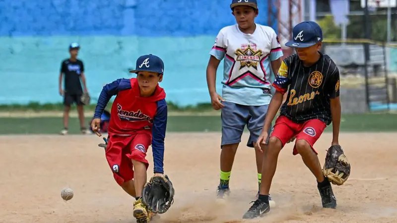La Guaira en ruinas: Terremoto golpea el corazón del béisbol infantil venezolano