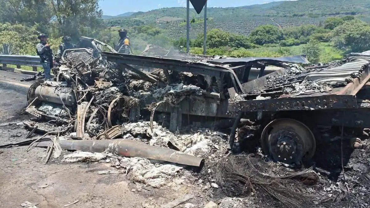 Identifica IJCF a cinco víctimas de accidente