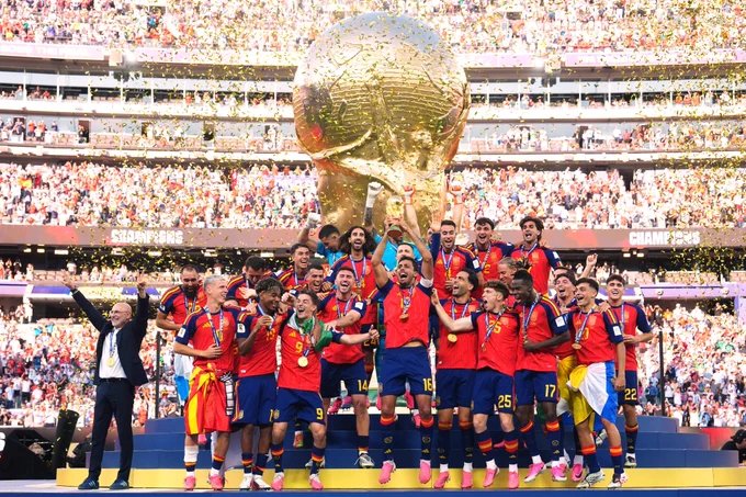 ESPAÑA VUELVE A REINAR EN EL MUNDO