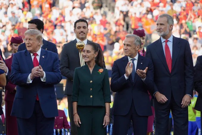 Divide opiniones presencia de Sheinbaum en la Final
