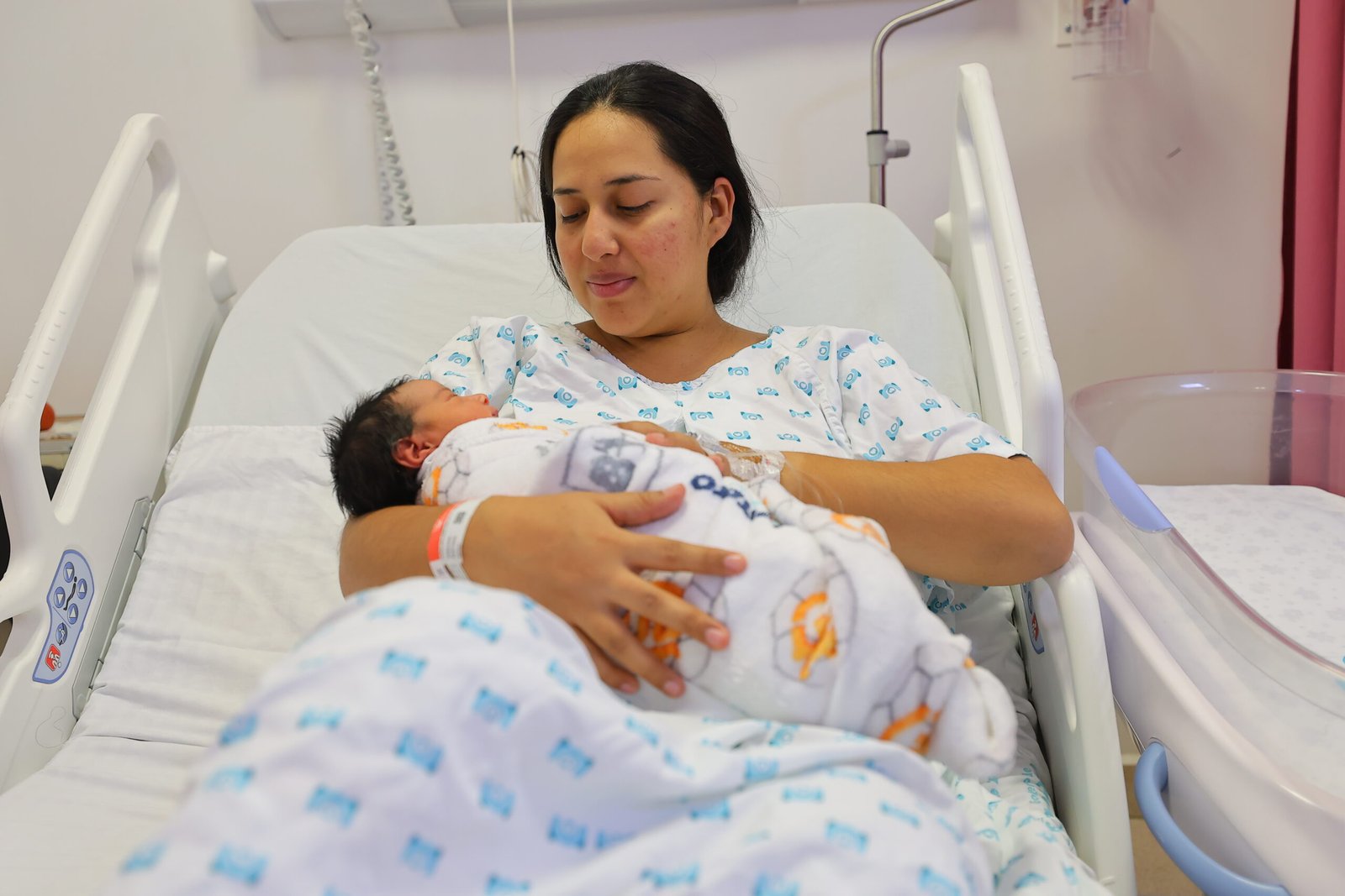 Zapopan lanza Kit Mamá para mujeres en posparto